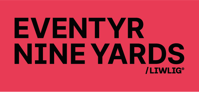 Eventyr_Nine_Yards_logotyp_Svart_rödplatta